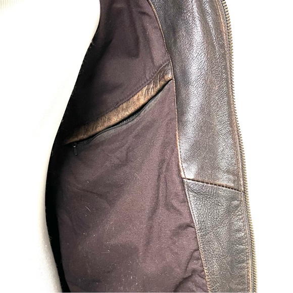 Eddie Bauer leather bomber jacket - Picture 5 of 6